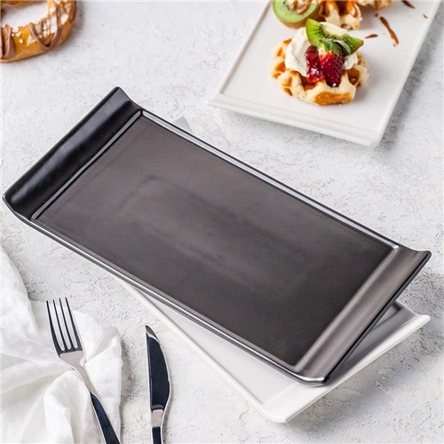 BASICS CHEFS TRAY BLK 305X155X20MM (4/24)